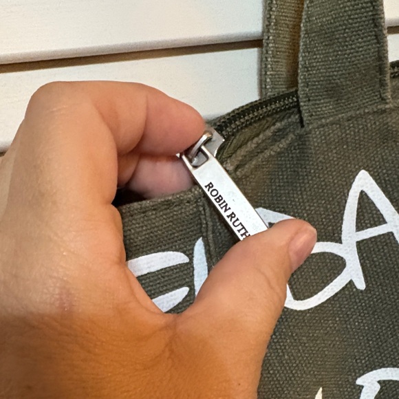 Robin Ruth Barcelona Tote Bag Small Canvas Zipper Closure Olive Green - Picture 4 of 13